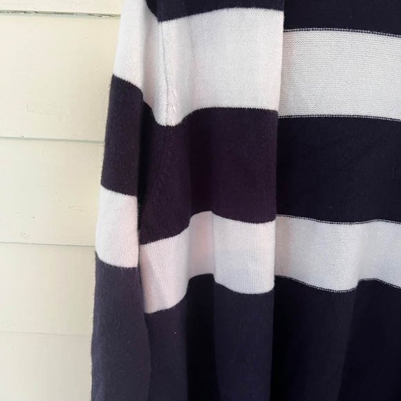 NWOT ELEVEN ELEVEN Women's Navy & White Stipe Long Sleeve Cardigan - Picture 5 of 10